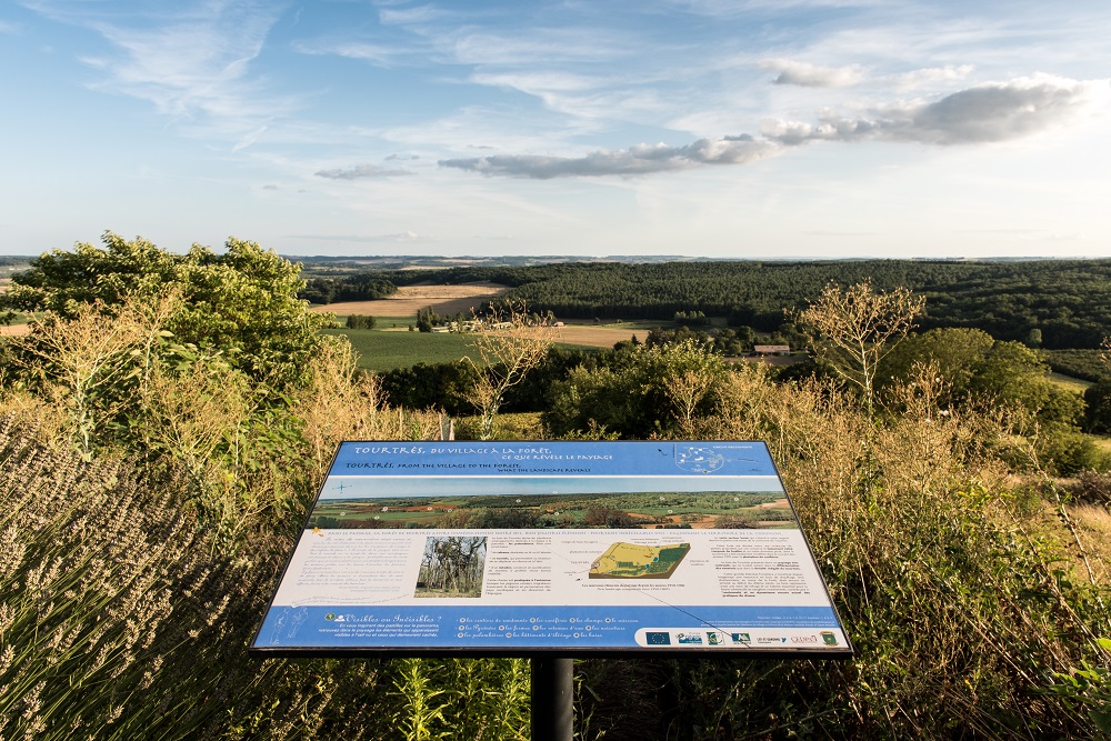 Tables d'interprétation des coteaux de Tourtrès