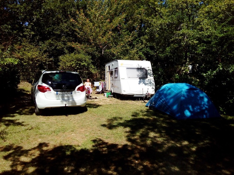 Camping au Bois Dormant