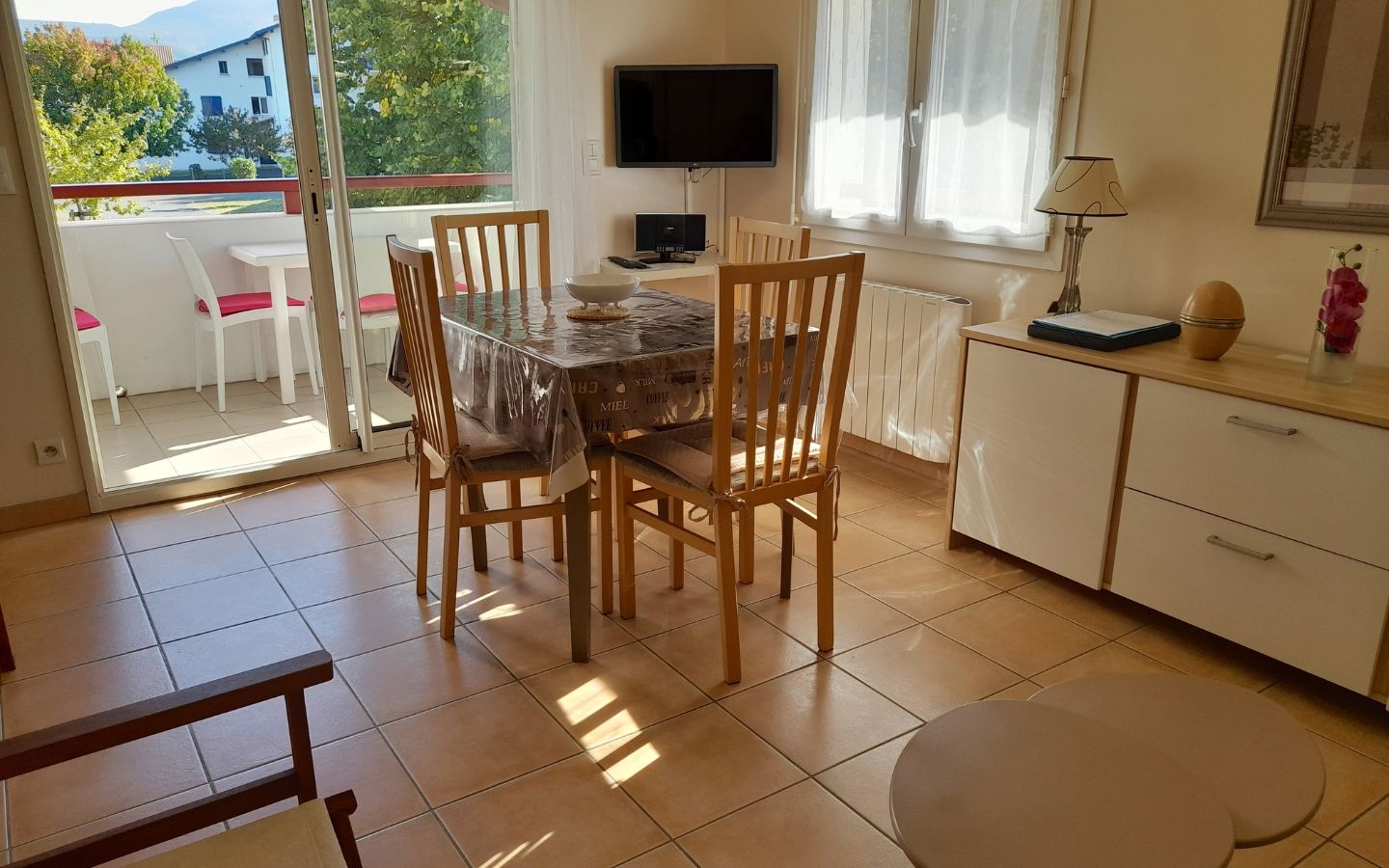 Location 50 Dorval (B)