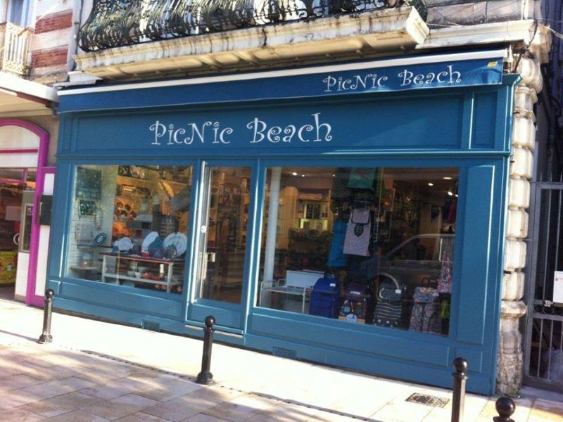 Picnic beach