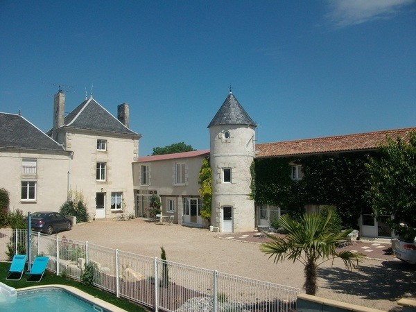 Logis des Deux Tours - photo 1