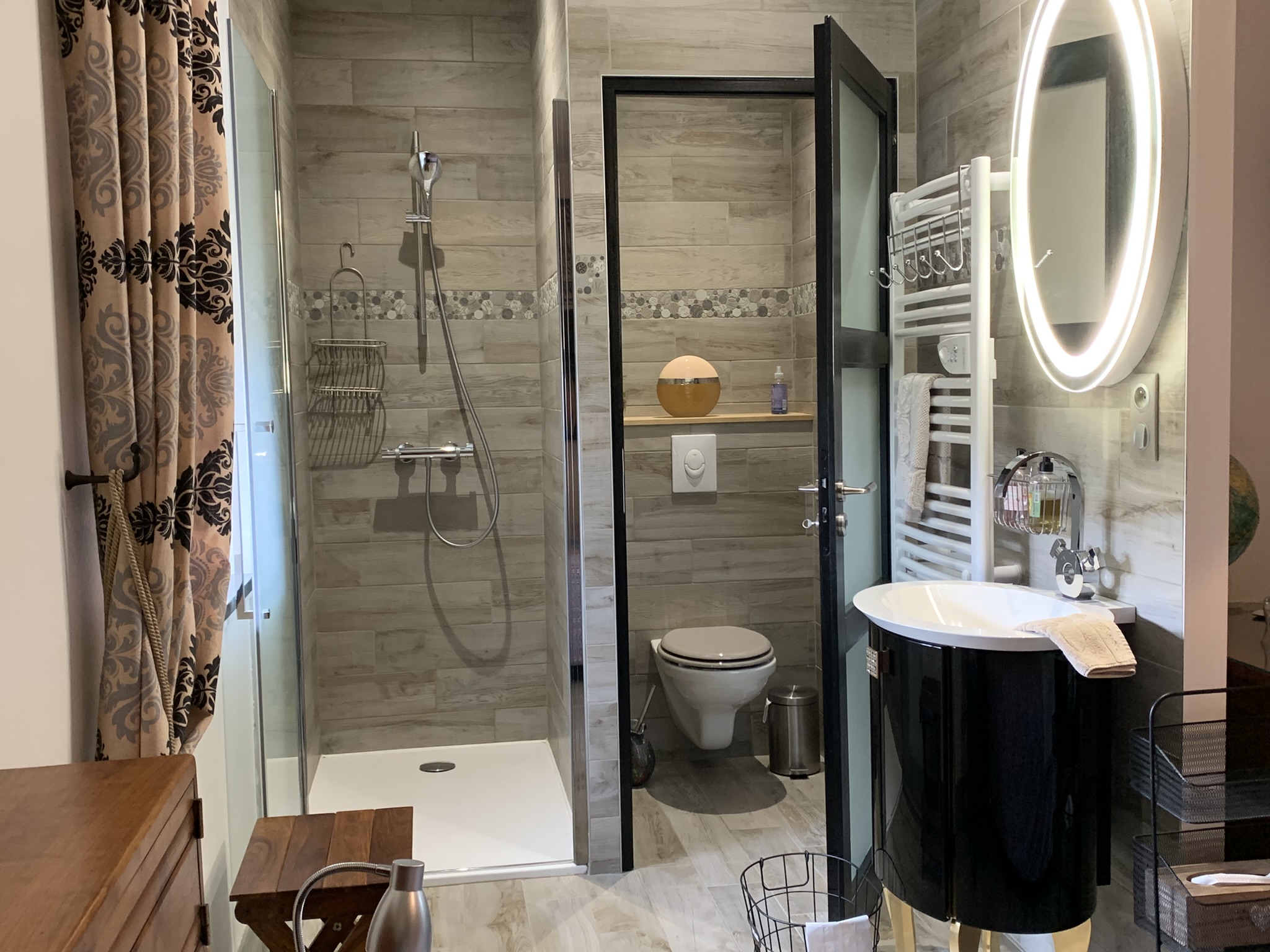 Le Logis de la Roche ( )