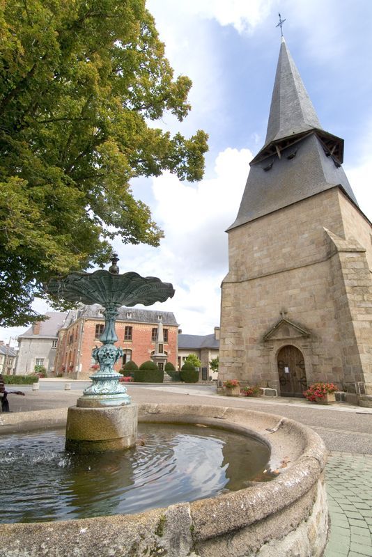 Eglise de Bussière-Dunoise