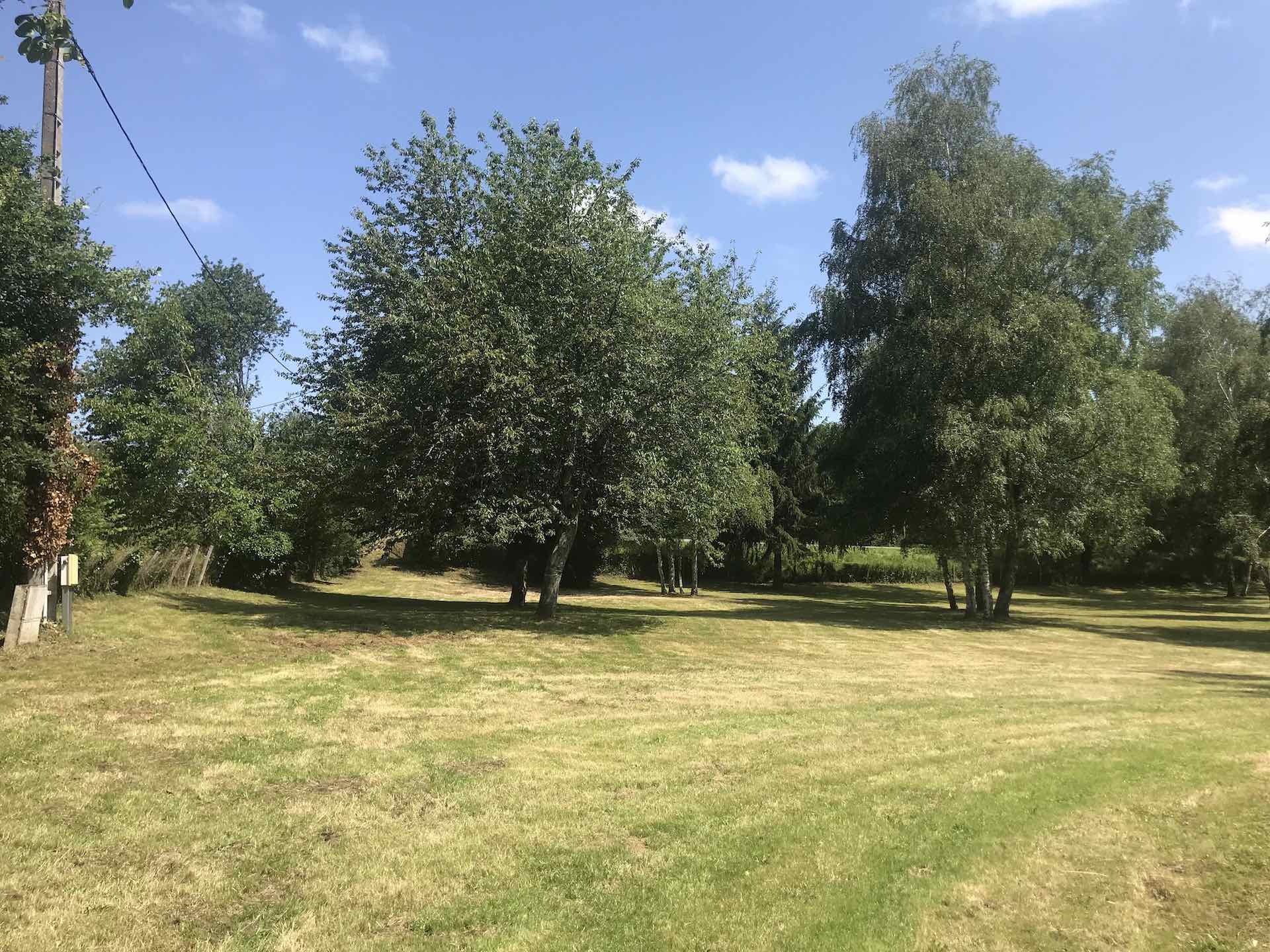 Aire Naturelle Camping des Treilles