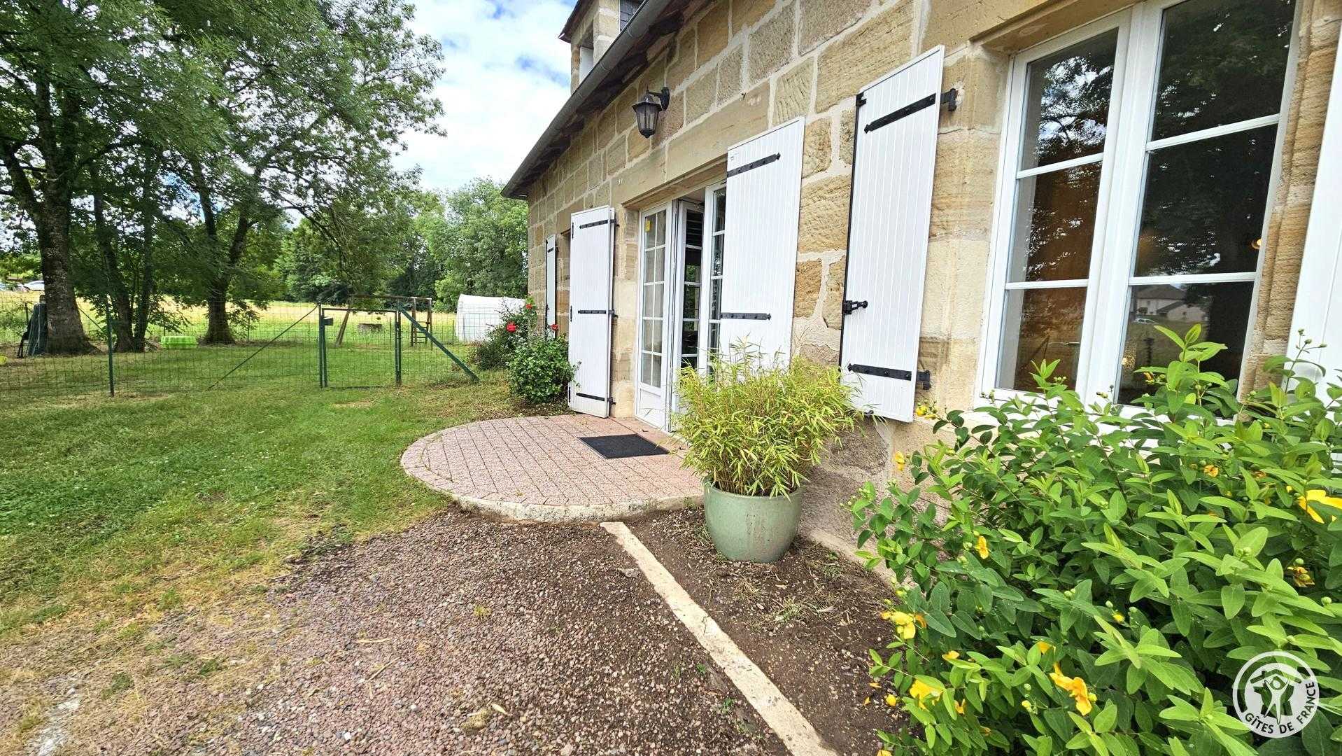Au bord de la Vézère - 2