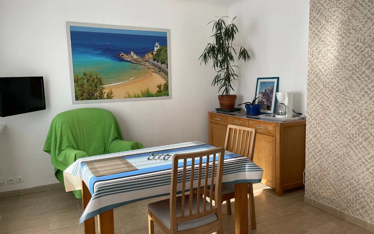 Location 54 Dours - Appt 4