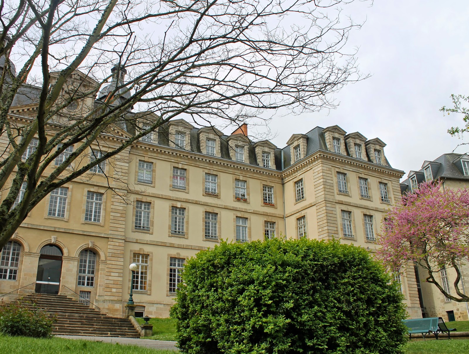 Lycée Gay Lussac - Ancien collège Jésuite