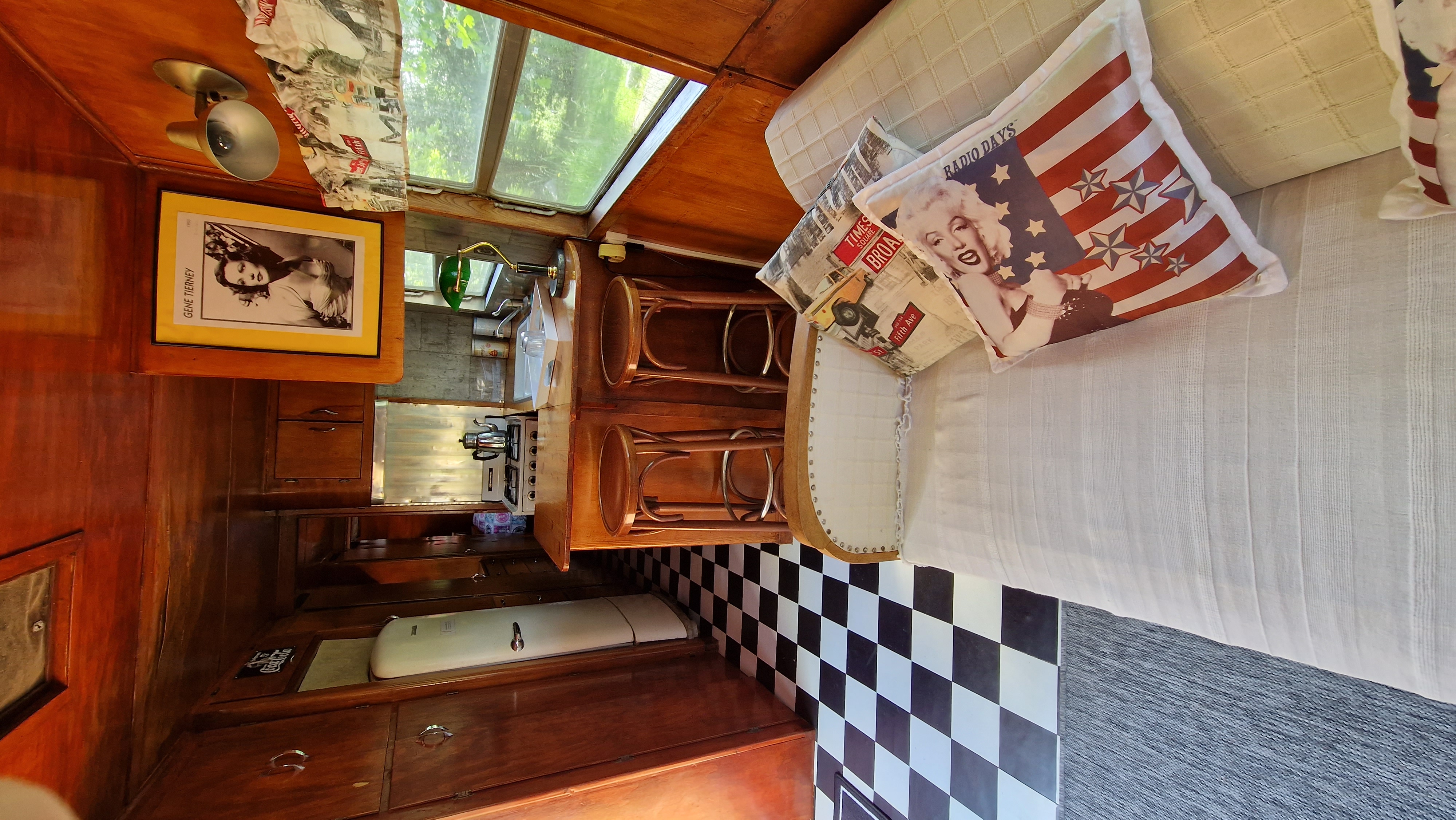 Caravane Hollywood (Camping La Perle)