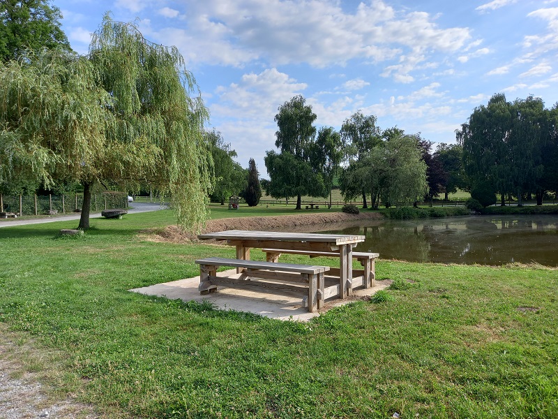 Aire naturelle de camping Les Jonchères
