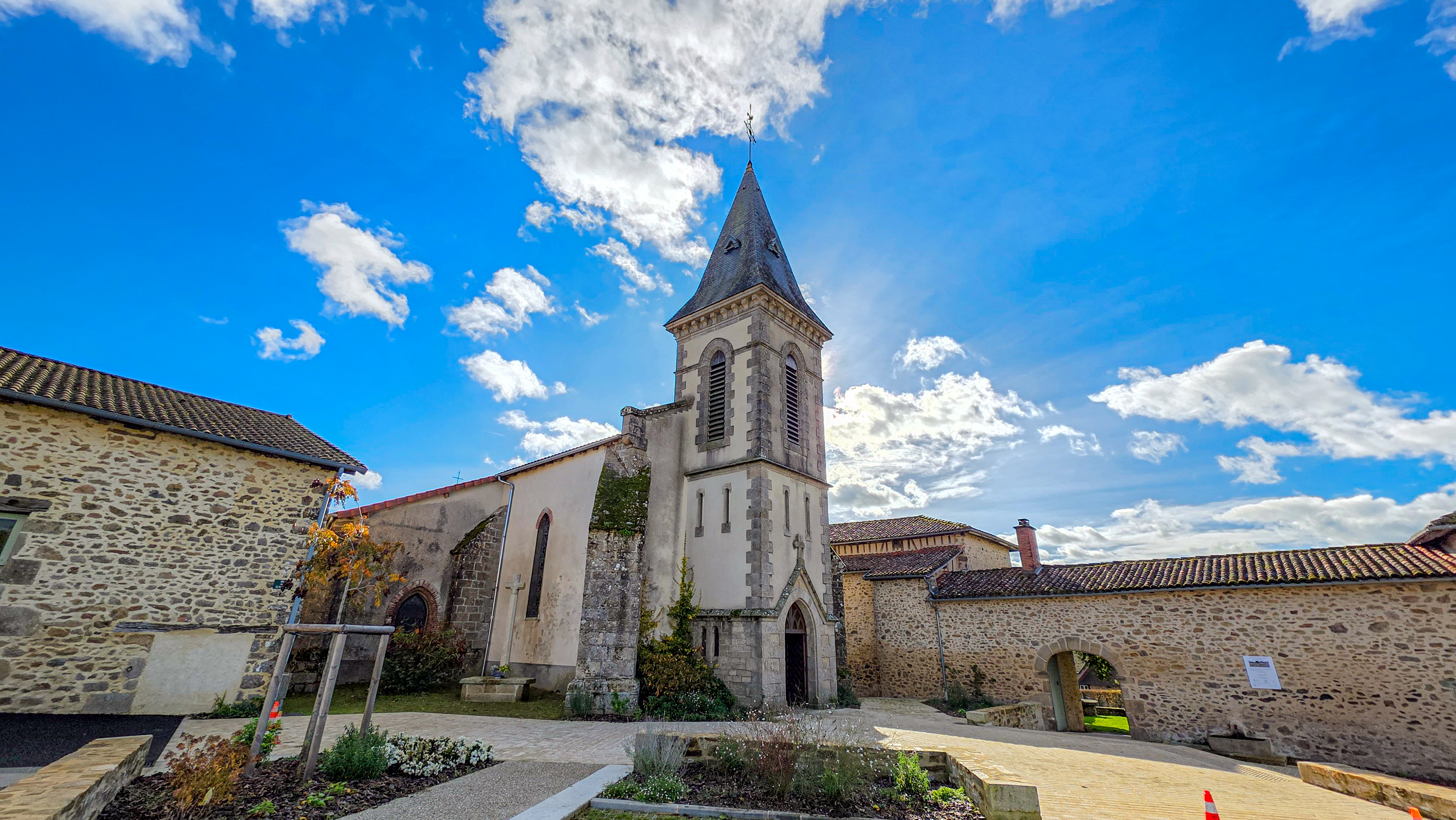Eglise de Saint Priest sous Aixe