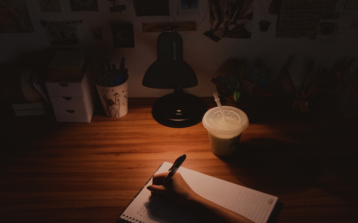 Atelier d’écriture : Les sens #5 Le toucher : À fleur de mots