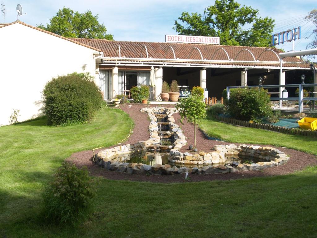 Au Relais des Lilas