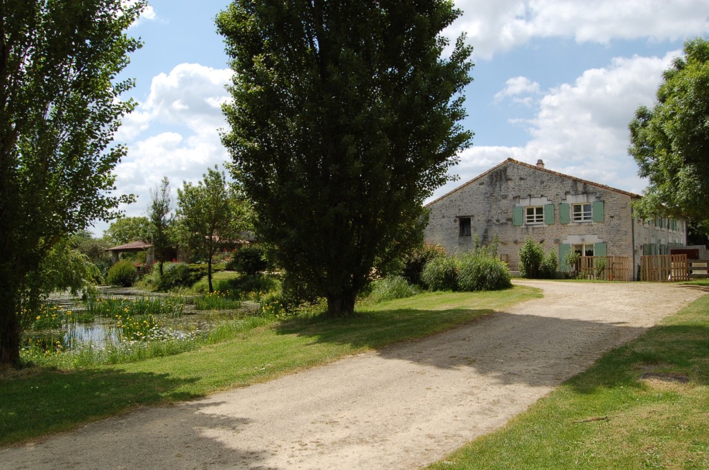 Gîte Côté Grenouilles - Le Hameau de Sainte-Mégrine