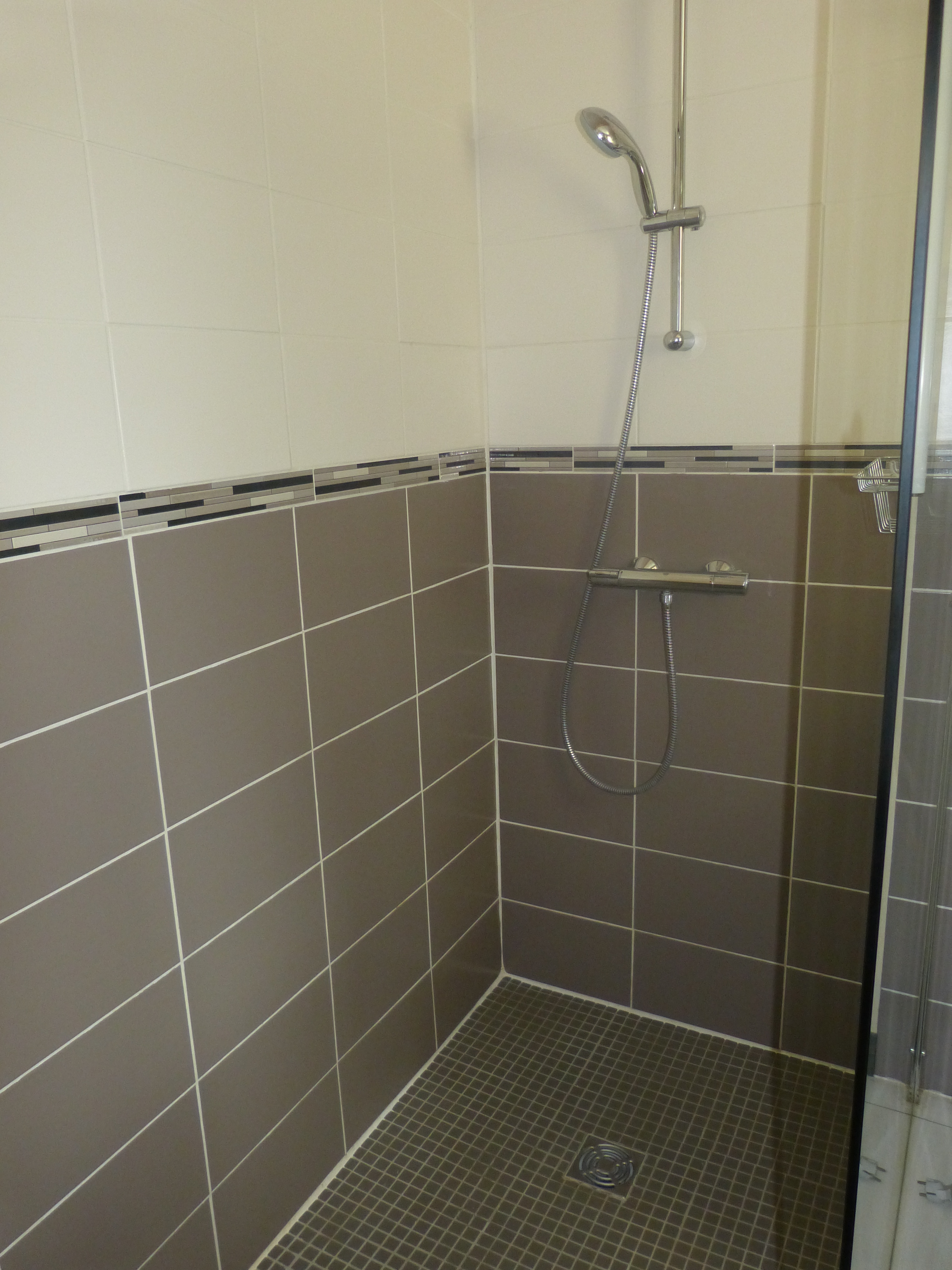 Le Toit d'en Bas (G 238)