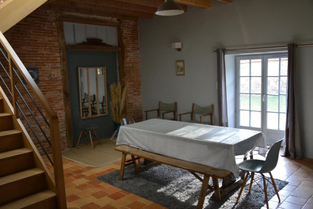 Les Ecuries du chateau Rieux