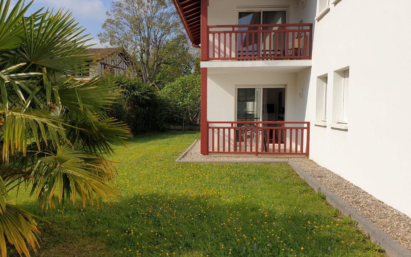 Location 51 Dorval - Baja