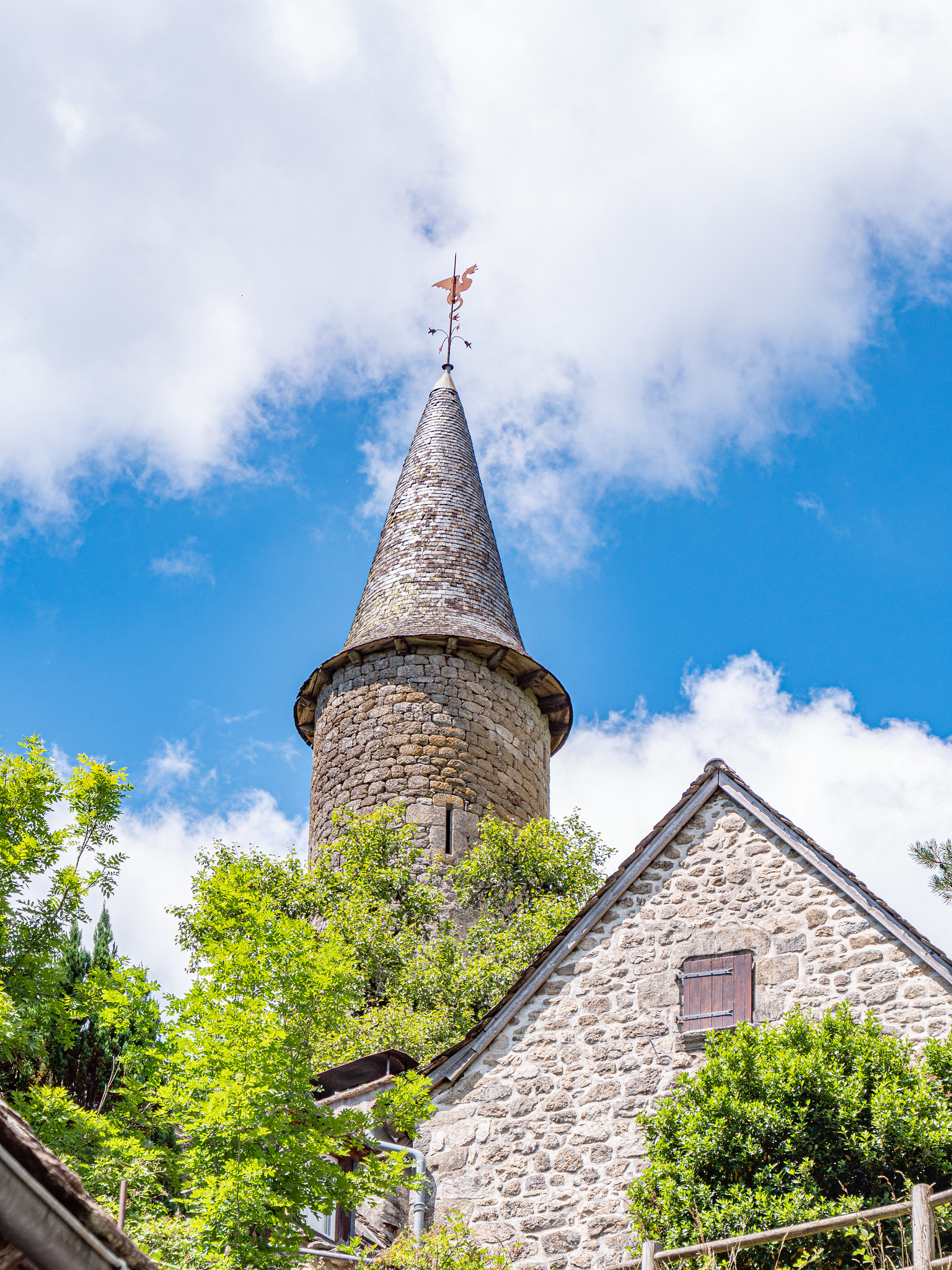 Tour de la Roche Canillac