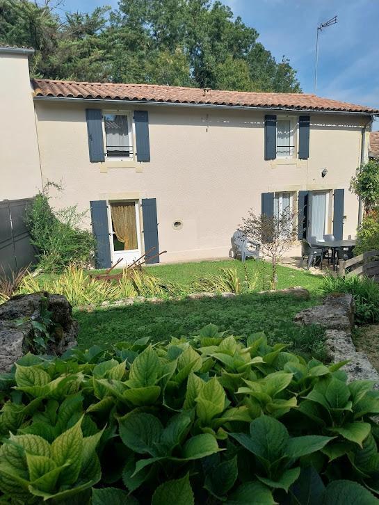 Les Lys (G 747)