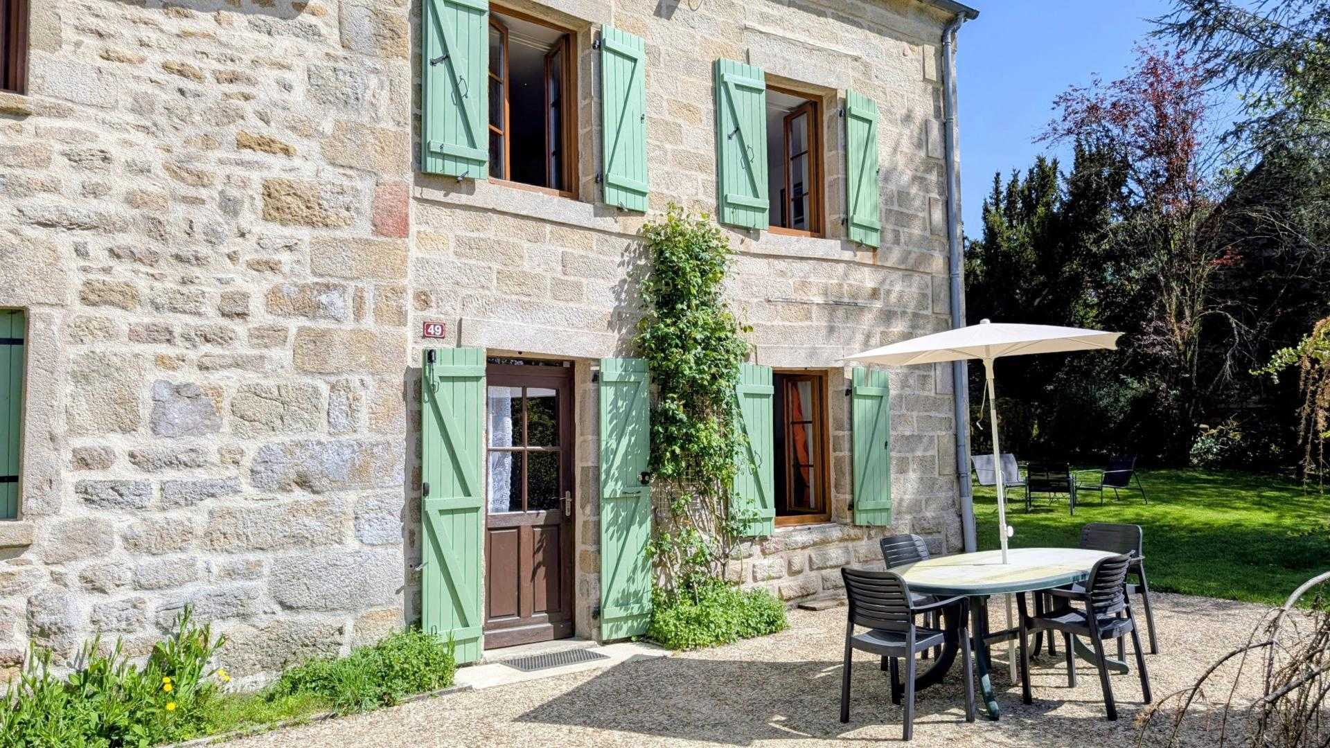 Châteaucourt de Vassivière