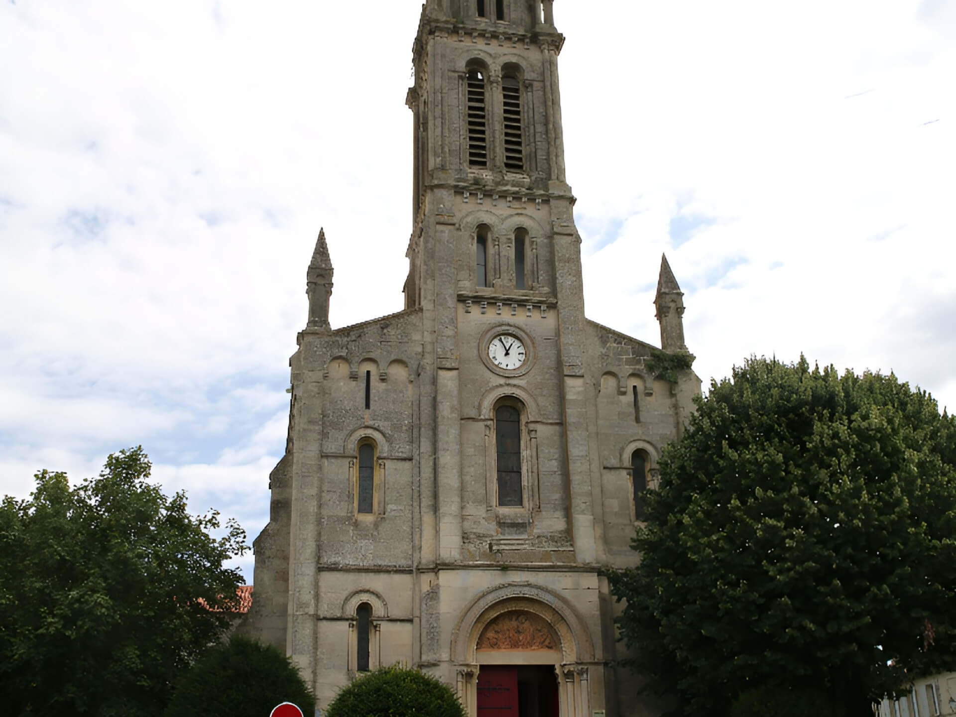 Eglise Saint-Pierre de Quinsac
