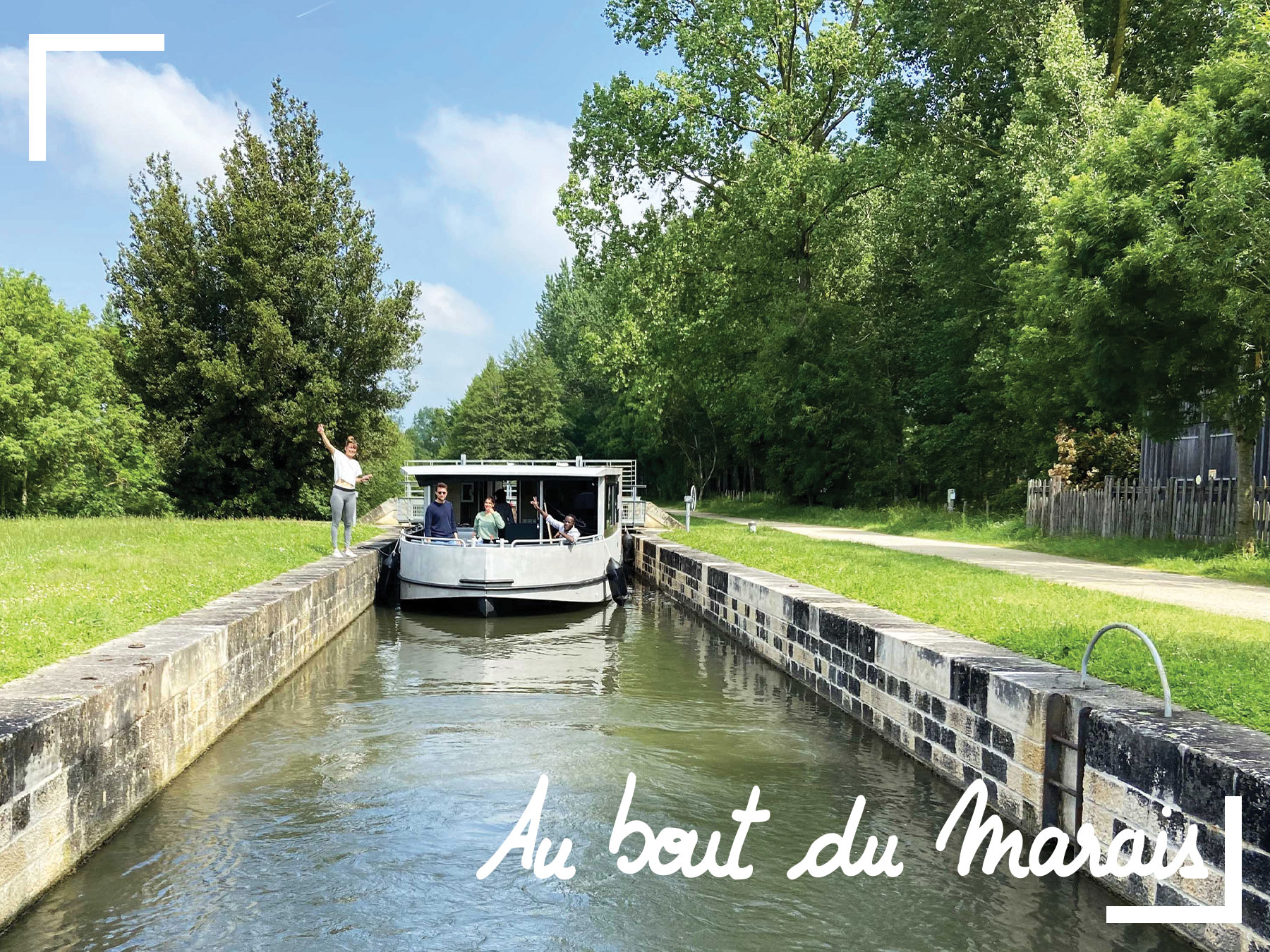 Au bout du Marais - Location de bateaux habitables