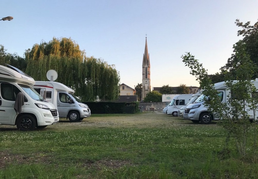 Aire de camping-car de Miramont-de-Guyenne