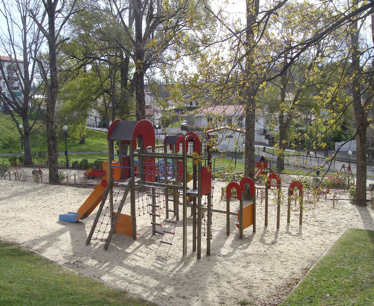 Aire de Jeux Rue Philippe Veyrin