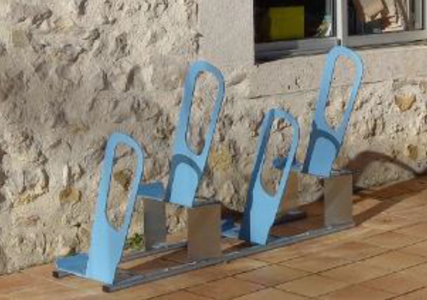 Halte de repos vélo de Bibliothèque de Lavardac