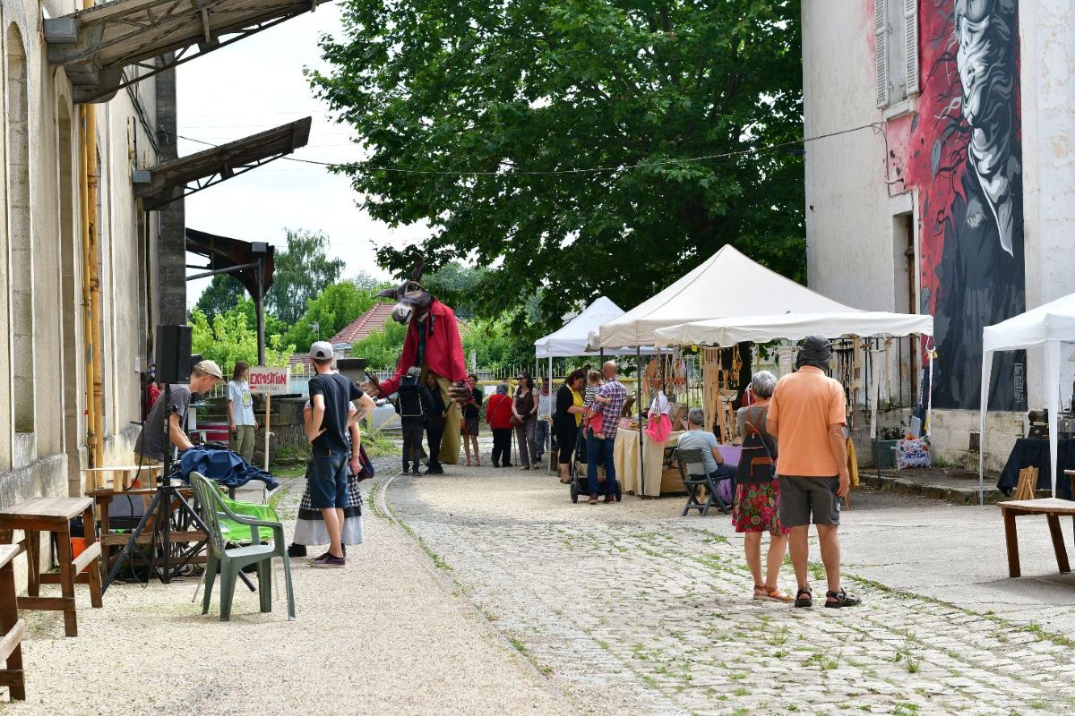 Marché de l'artisanat nocturne