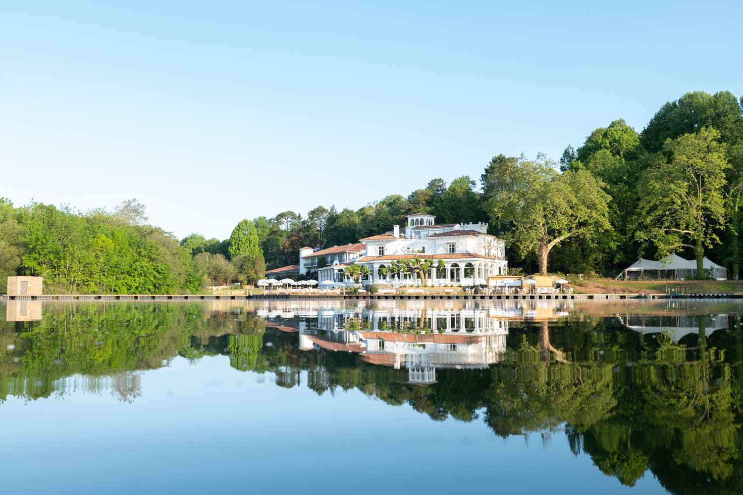 Hôtel Brindos, Lac & Château