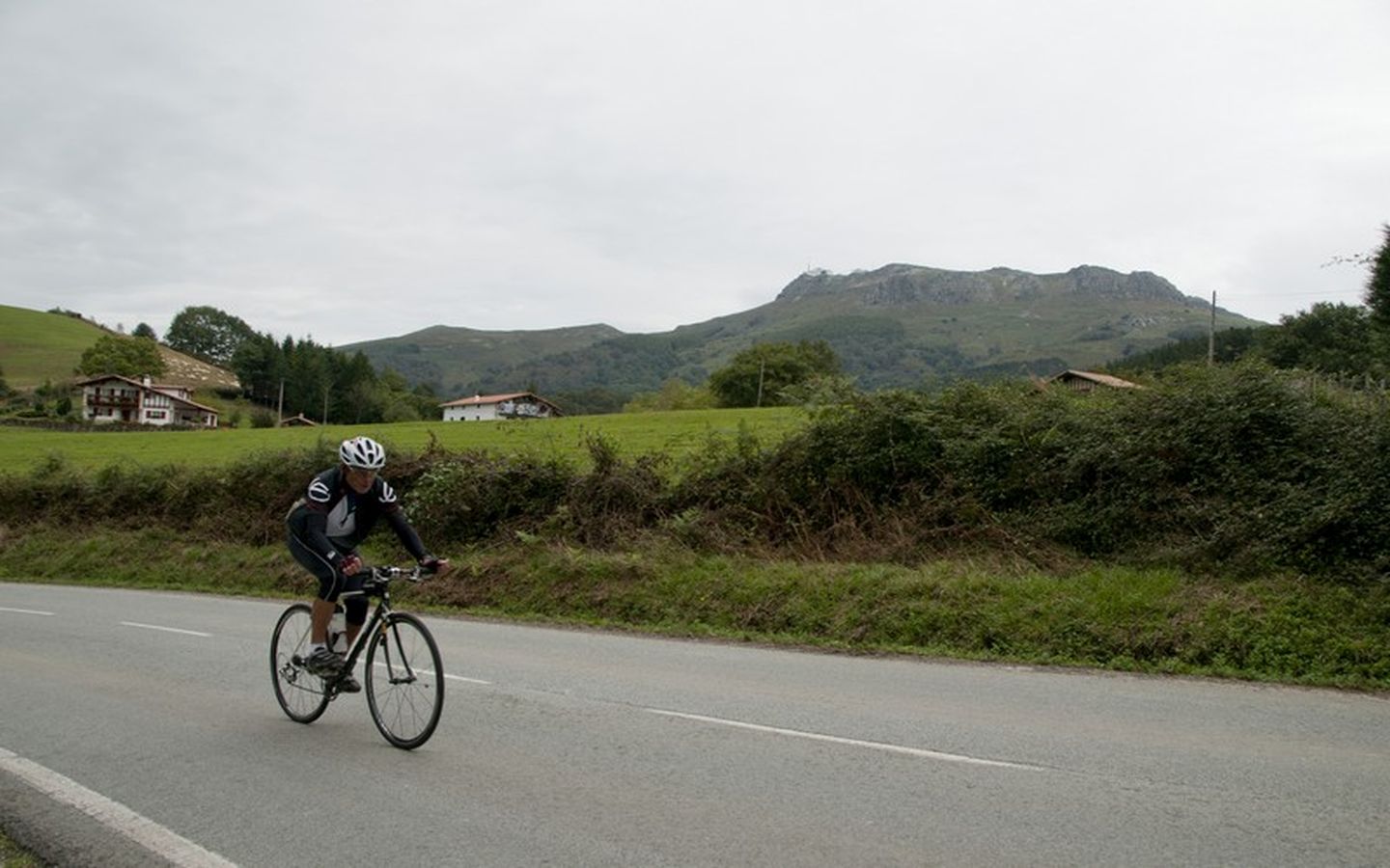 La ronde des cols : Ibardin, Lizuniaga, Saint-Ignace depuis Ascain