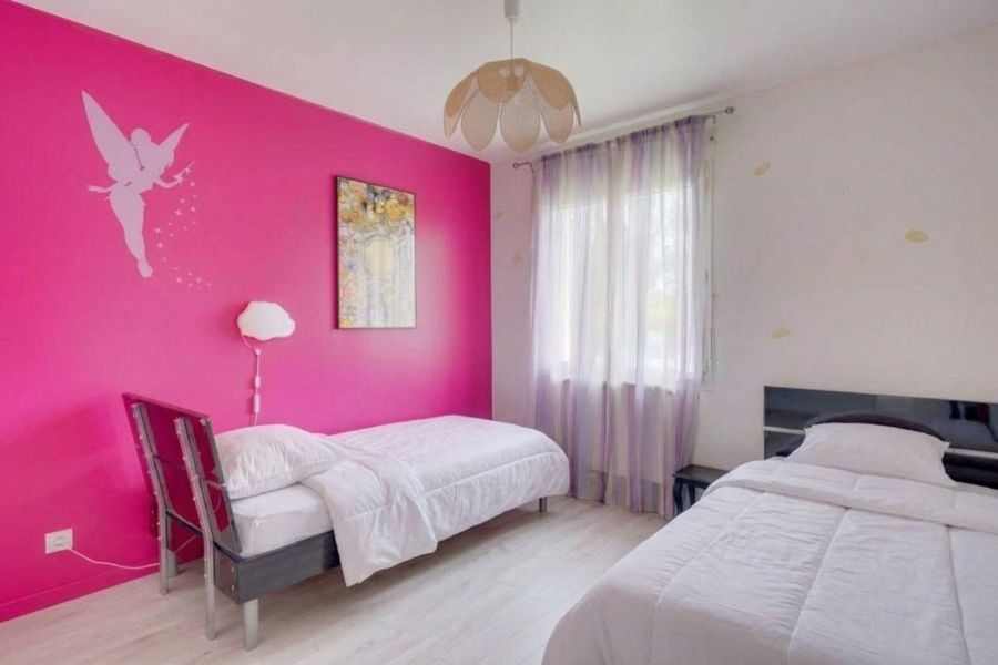 Grand gîte 12 personnes avec piscine et billard