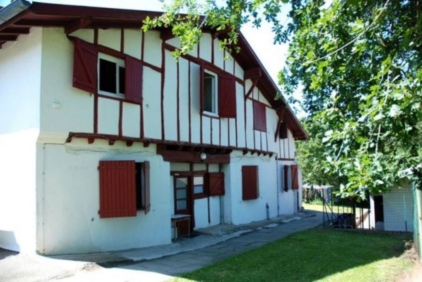 Bi-Izarrak (Centre Ithurbidea)