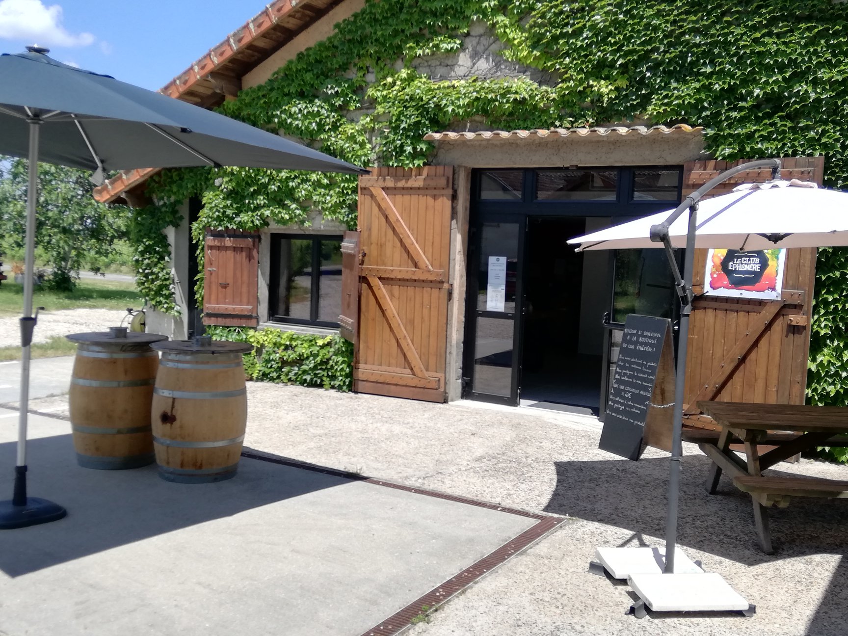 Le Club Ephémère