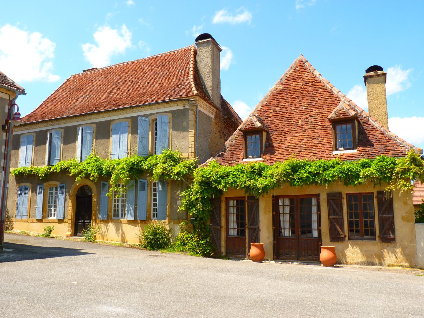 Conchez-de-Béarn : entre architecture et vignoble