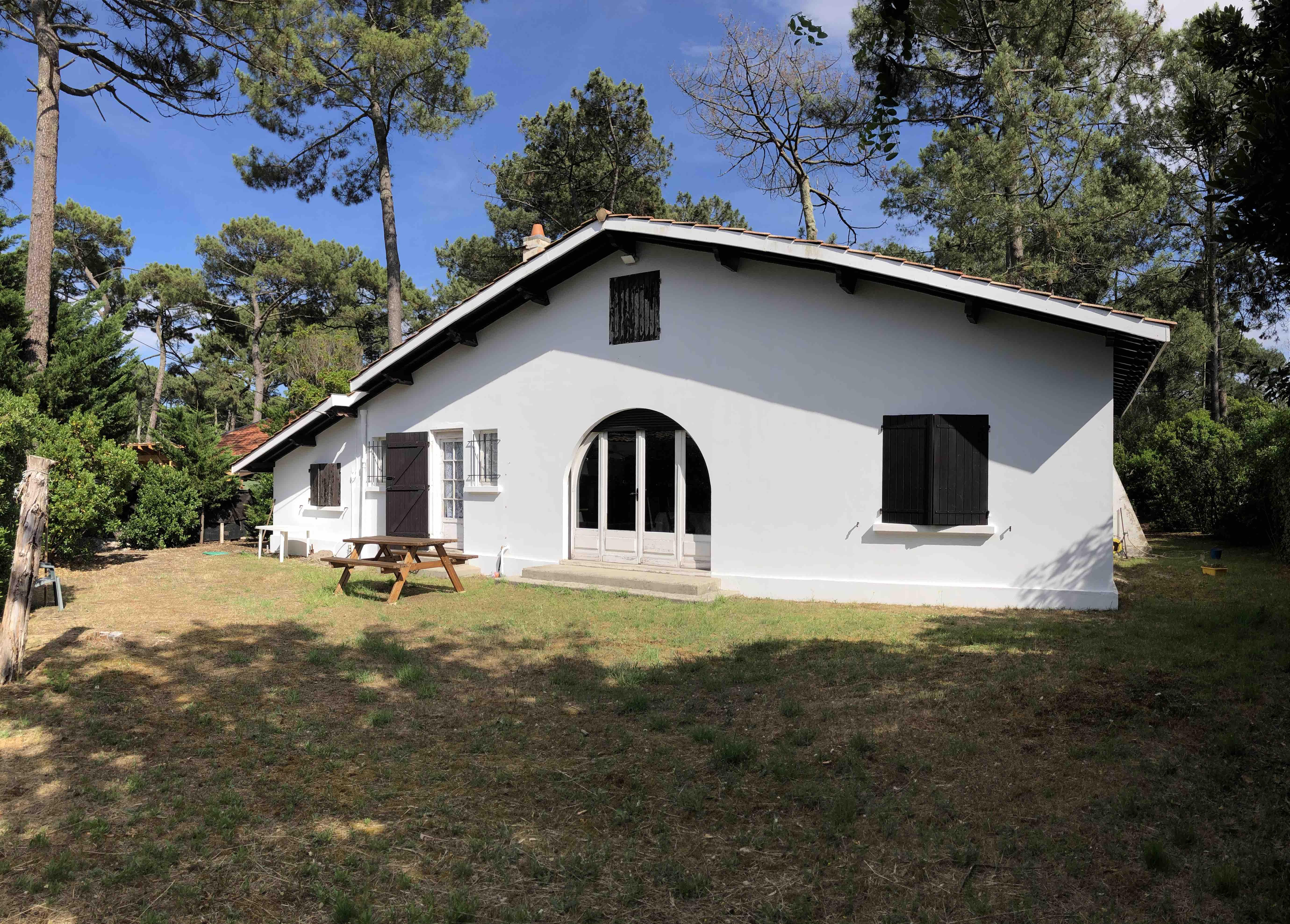 Villa Alpatsyka 4 chambres au calme, proche plage