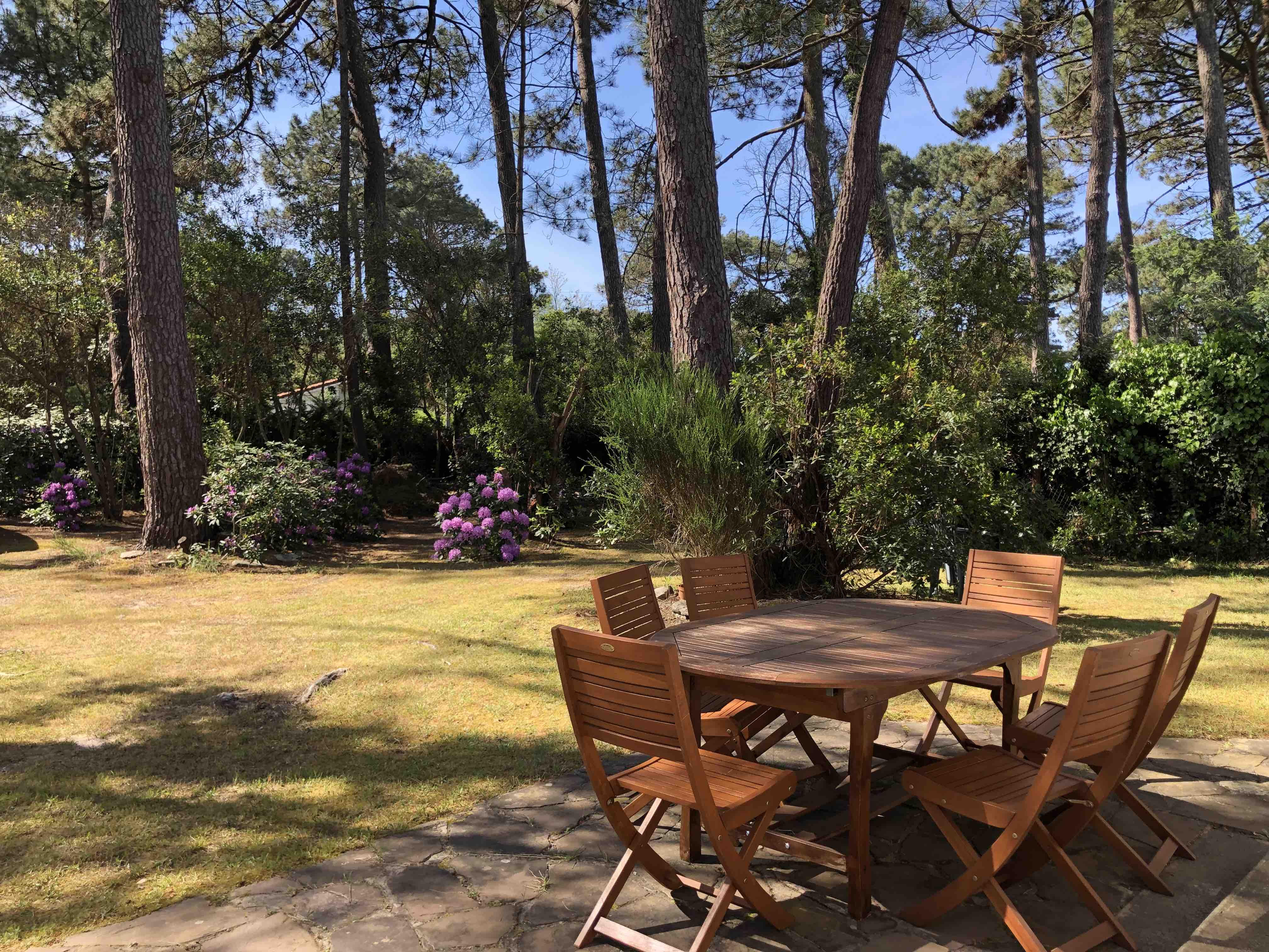 Villa Alpatsyka 4 chambres au calme, proche plage