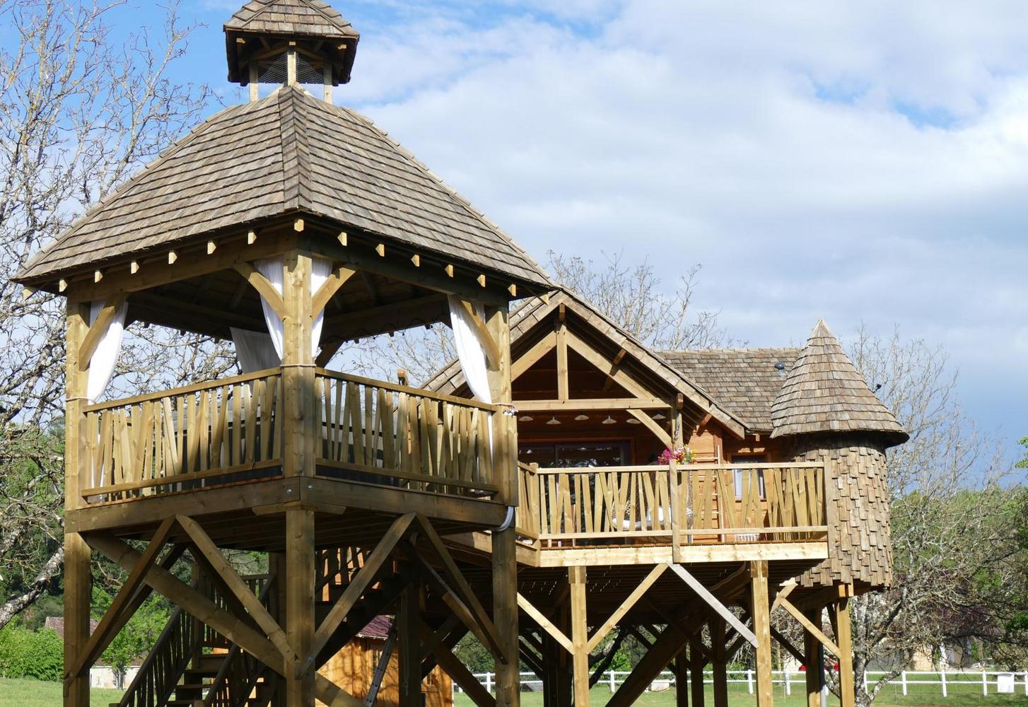 Cabane perchée Béquia