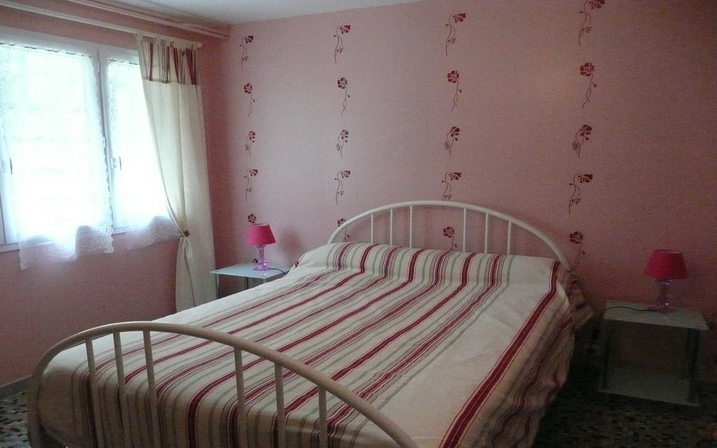 Location 44 Caillon