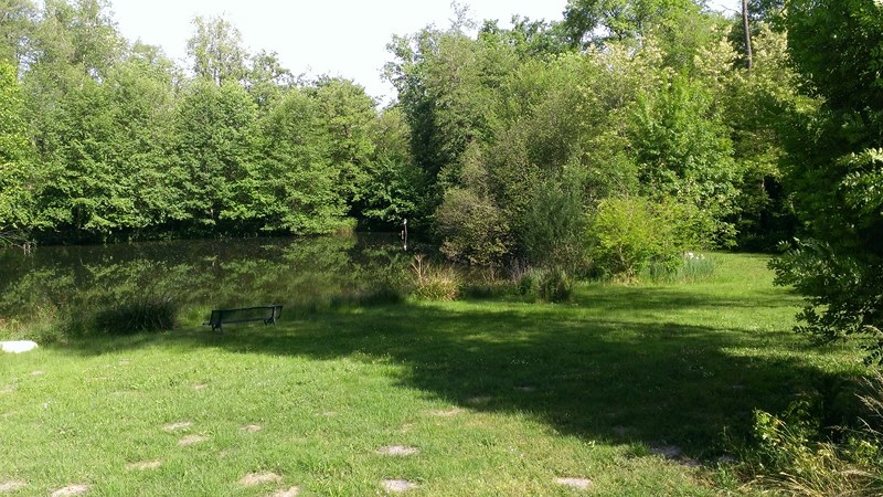 Camping Vert Bord d'Eau