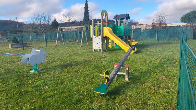 Aire de jeux de Cantillac Aire de jeux de Cantillac