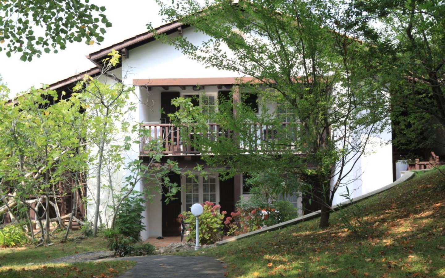 NUN OBEKI - Pavillon Haut