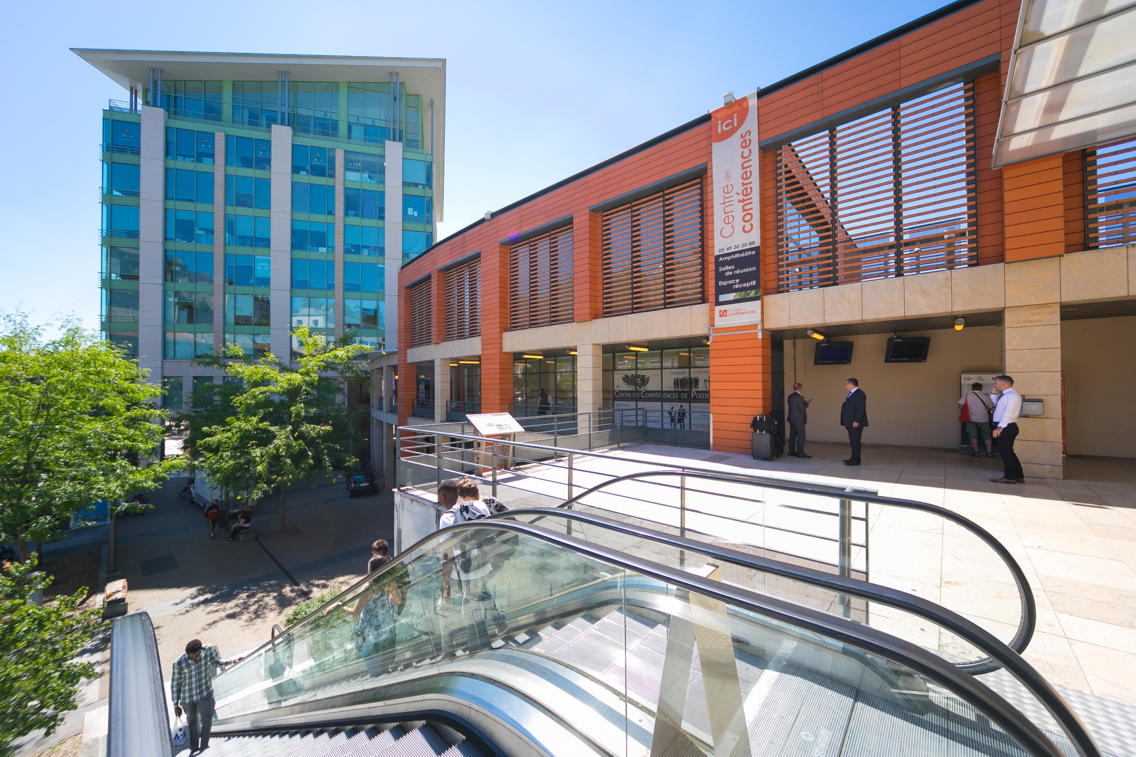 Centre de Conférences - Lieu pour événements professionnels à Poitiers - Séminaires et congrès avec La Vienne Destination Affaires (LVDA)