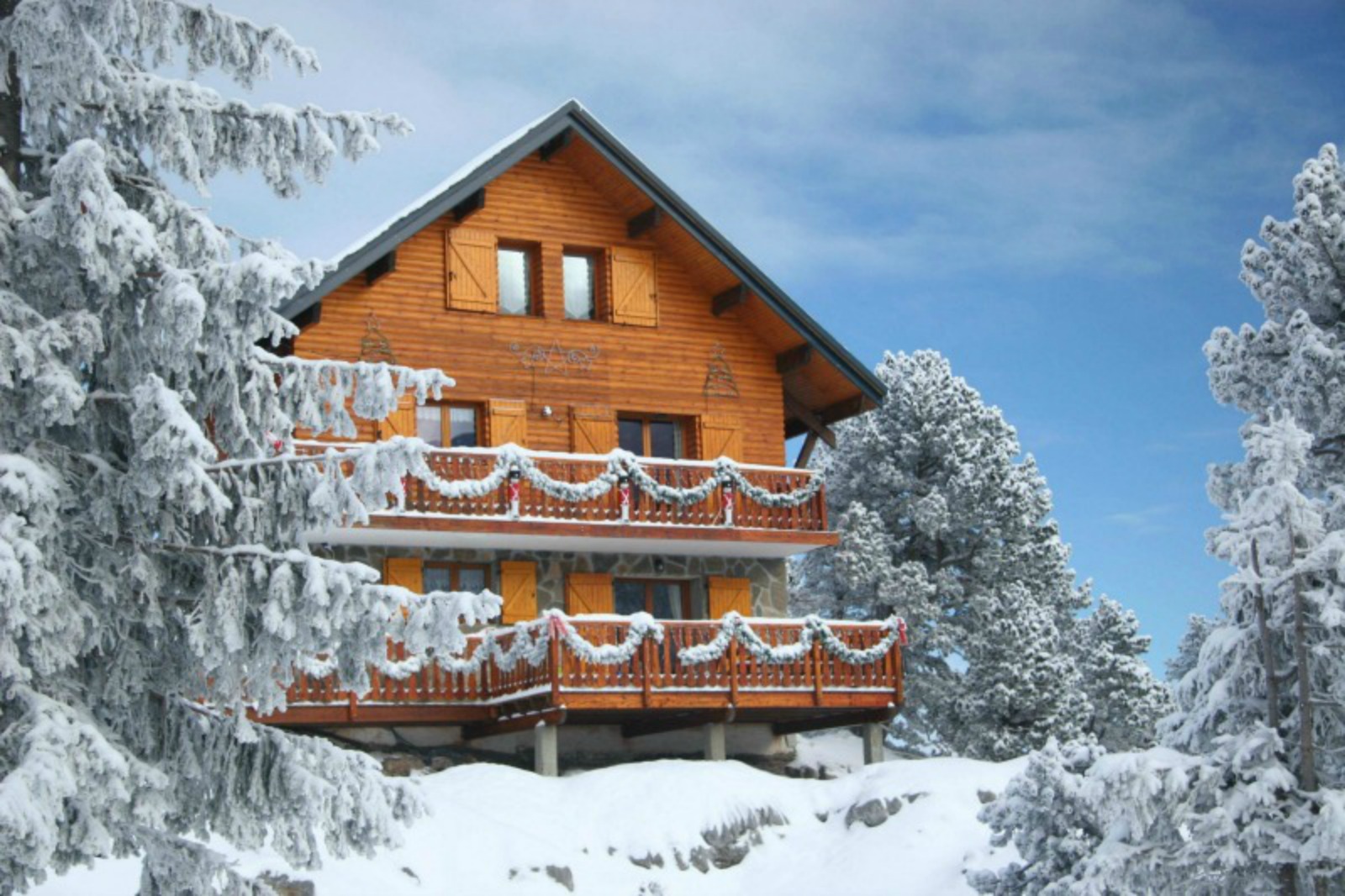 Chalet Mountain Lodge