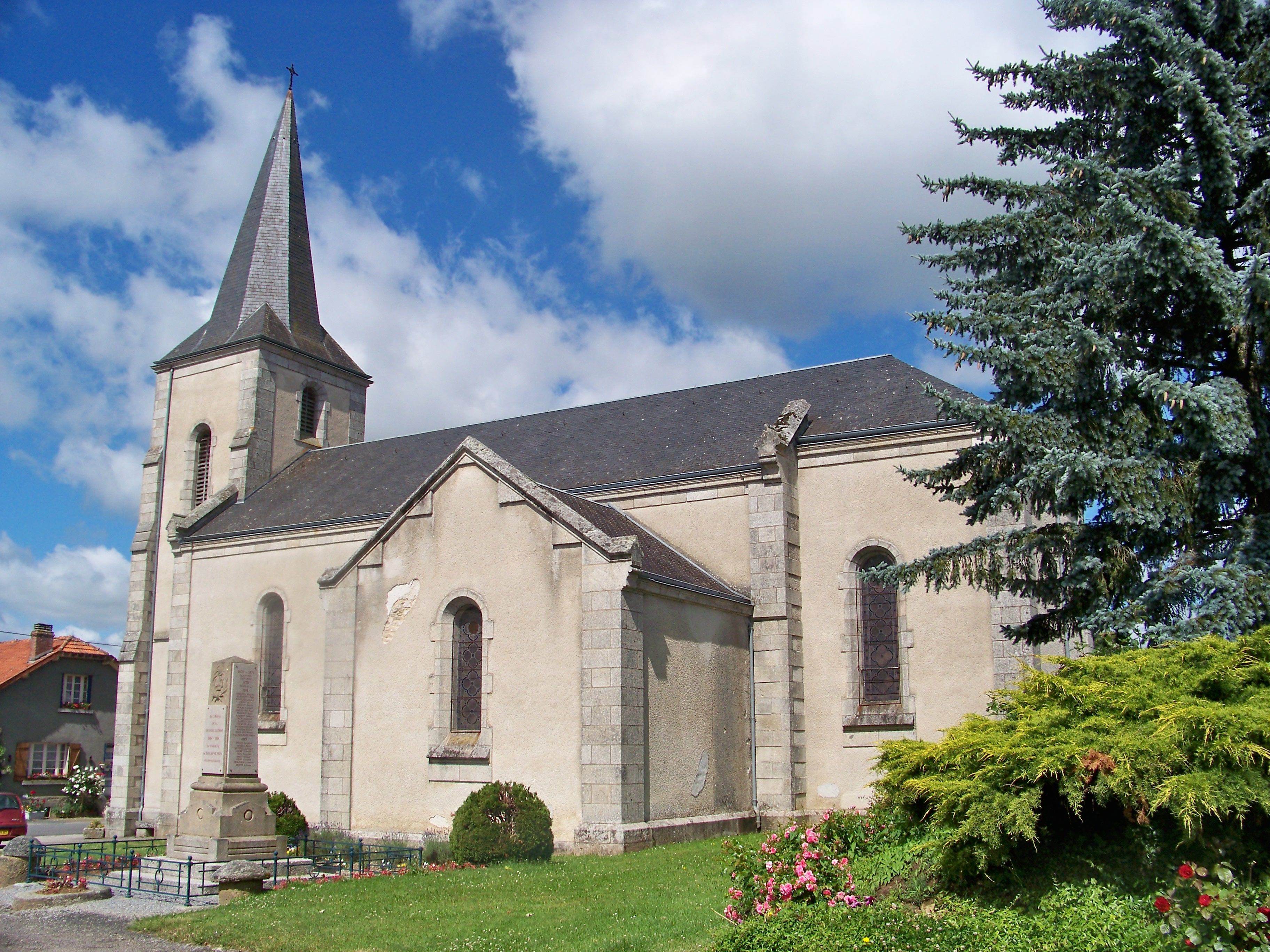 Mois de l'architecture Monts et Barrages - : Exposition « REGARDS – Projets ruraux innovants » & visites guidées de l’église, de l’exposition et du VRAC