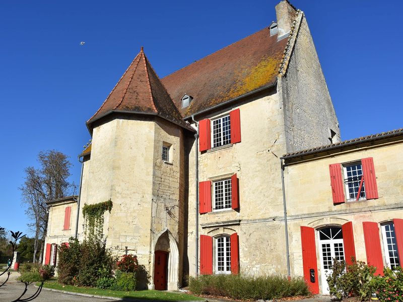 Ch&acirc;teau Robillard - St Andr&eacute; de Cubzac (800x600)