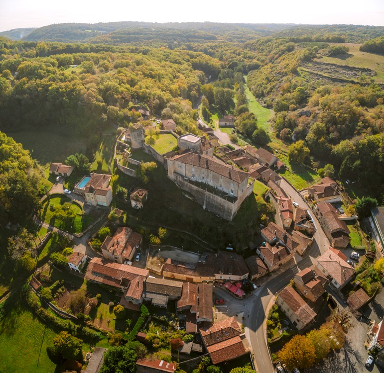 Blanquefort, un château sur la Briolance