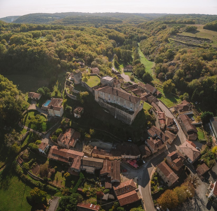 Château et bourg de Blanquefort-sur-Briolance