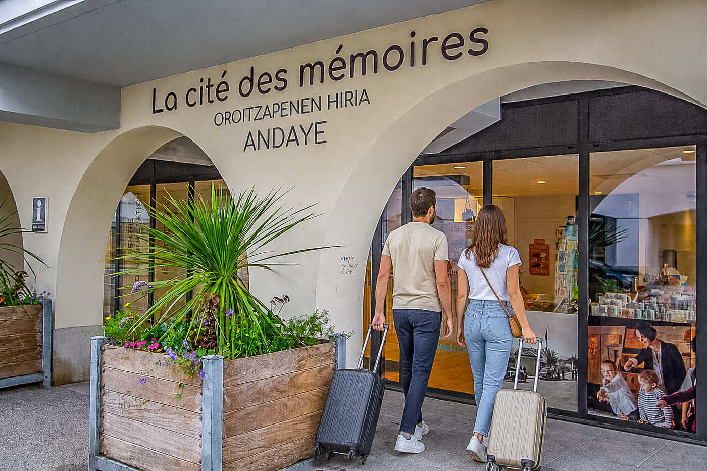 Consignes à bagages - Cité des Mémoires