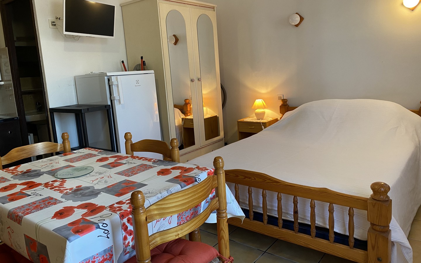 Location 19 Saint Esteben